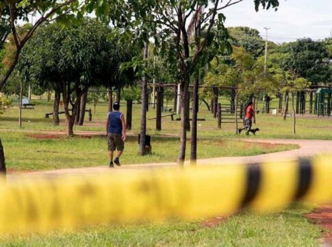 trio-que-tentou-matar-jovem-e-condenado,-e-penas-chegam-a-43-anos