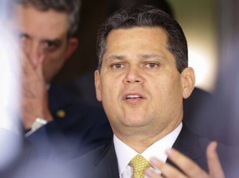alcolumbre-se-manifesta-apos-sancao-dos-eua-a-moraes