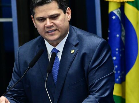 congresso-nao-admite-ingerencia-em-poderes-do-brasil,-diz-alcolumbre
