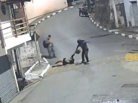 video:-criminosa-derruba-idosa-ao-roubar-sua-bolsa-no-interior-de-sp