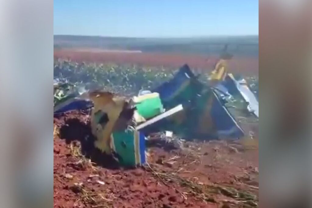 cenipa-comeca-a-apurar-queda-de-aviao-da-esquadrilha-da-fumaca-em-sp
