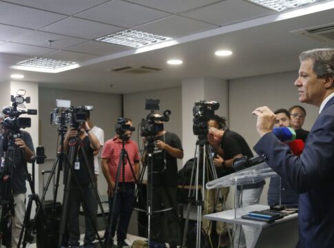 tesouro-dos-eua-procura-haddad-para-agendar-reuniao-sobre-tarifaco