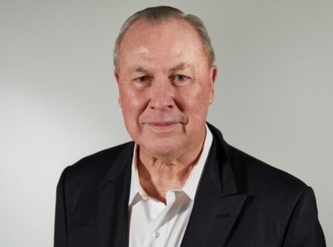 morre-bob-wilson, diretor-de-teatro-e-opera,-aos-83-anos