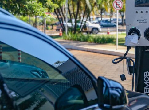 montadoras-apoiam-decisao-que-limita-importacao-de-carros-eletricos