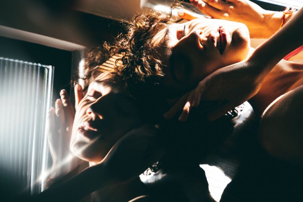 dia-do-orgasmo:-20-posicoes,-de-anal-a-“sentada-fatal”,-para-chegar-la