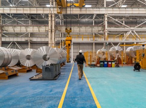 setor-de-aluminio-espera-prejuizo-bilionario-com-tarifaco-de-trump