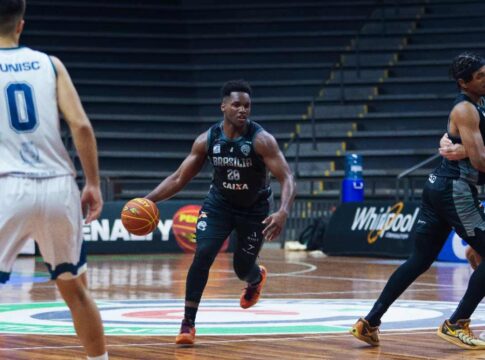 veja-momento-em-que-jogador-do-brasilia-basquete-sofre-racismo