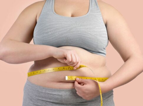 tres-alimentos-que-voce-deve-cortar-para-perder-gordura-abdominal