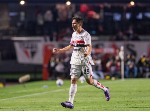 sao-paulo-vence-athletico-pr-por-2-x-1-nas-oitavas-da-copa-do-brasil