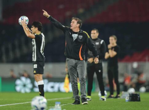 cuca-destaca-mudanca-de-estrategia-para-vitoria-do-atletico-mg
