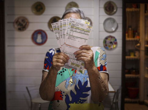 conta-de-luz-mais-cara:-fatura-tera-taxa-extra-de-r$-7,87-em-agosto