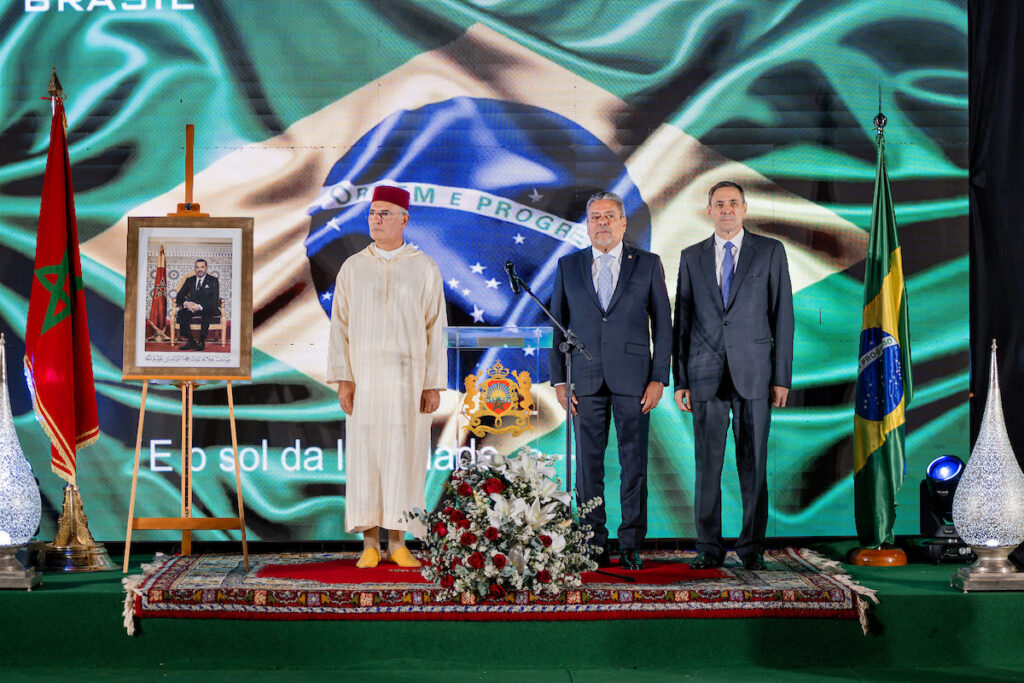 embaixador-do-marrocos,-nabil-adghoghi-festeja-data-nacional