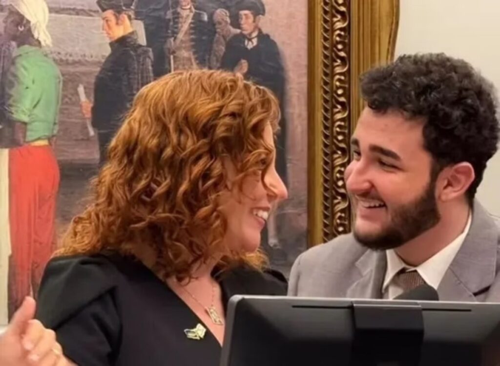 filho-de-carla-zambelli-cria-abaixo-assinado-por-liberdade-da-deputada