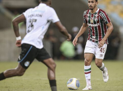 duelo-de-tricolores:-flu-recebe-gremio-pela-18a-rodada-do-brasileirao