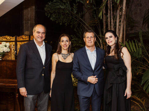 carla-e-eduardo araujo realizam-despedida-para-enrica-e-pietro lazzeri