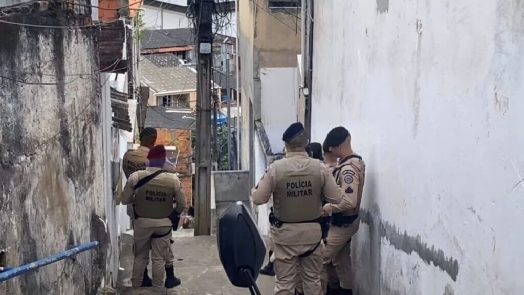 mulher-trans-e-encontrada-morta-com-maos-amarradas-em-salvador