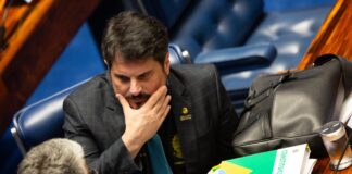 por-ordem-de-moraes,-marcos-do-val-vai-usar-tornozeleira-eletronica