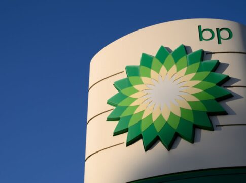 no-brasil,-britanica-bp-faz-maior-descoberta-de-petroleo-em-25-anos