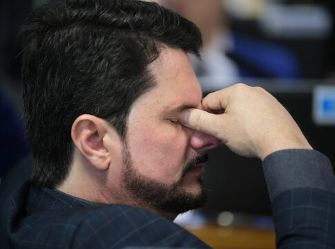 no-cime,-marcos-do-val-resistiu-a-colocar-tornozeleira-eletronica