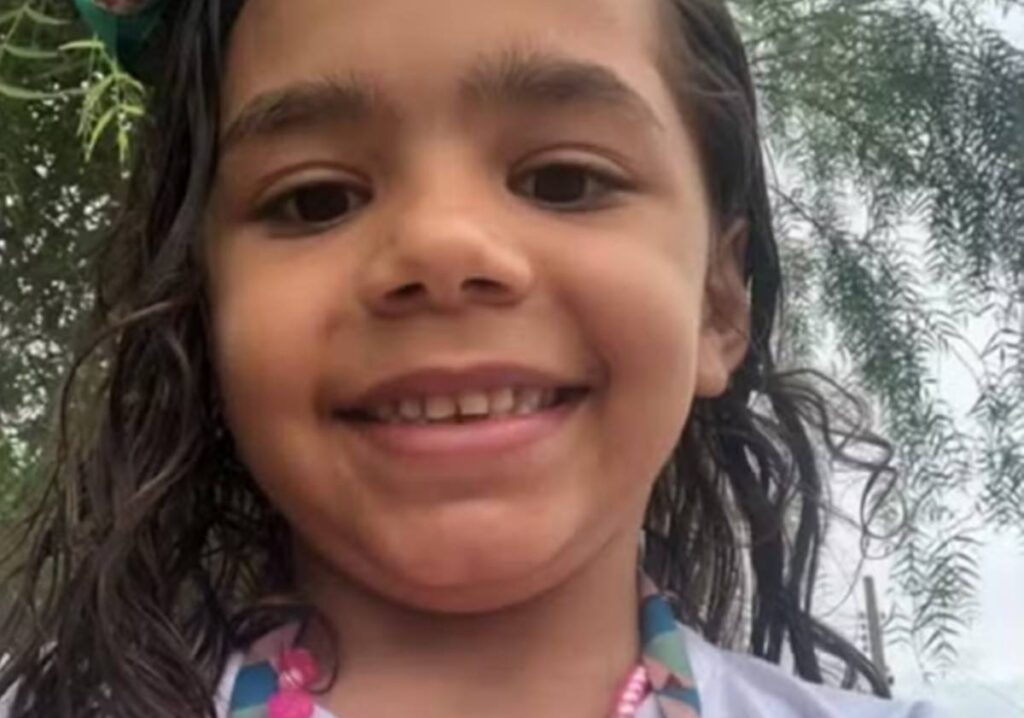 menina-de-8-anos-morre-no-hospital-apos-ser-picada-por-escorpiao