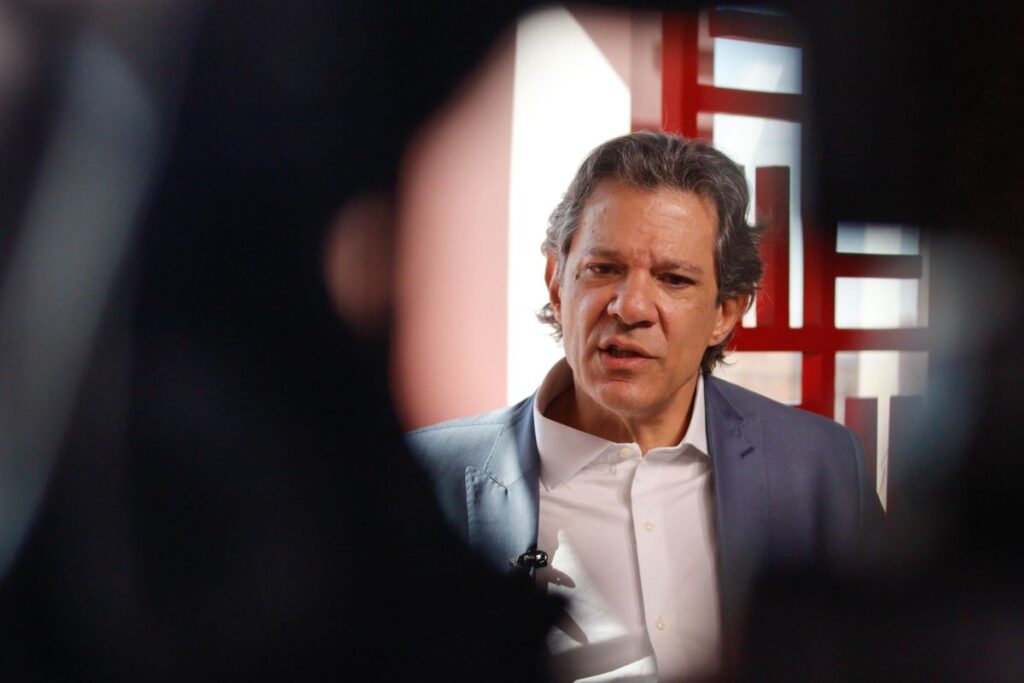 haddad-diz-que-terras-raras-podem-entrar-na-negociacao-com-os-eua