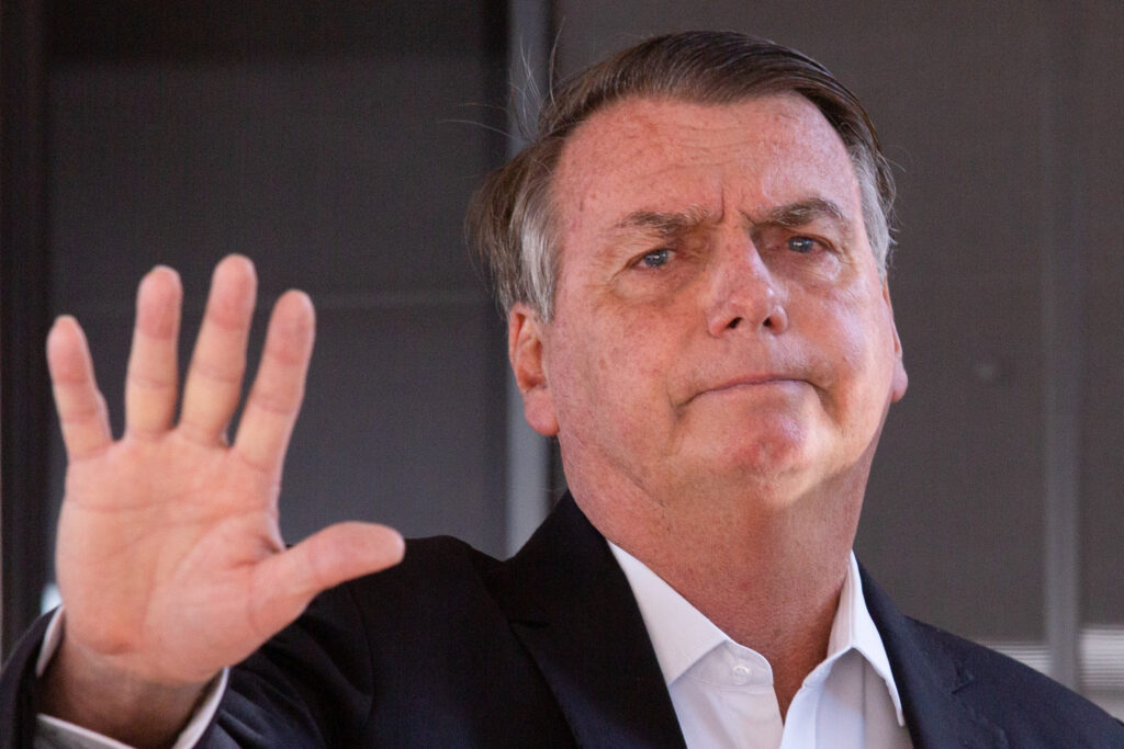 pf-abordou-bolsonaro-para-apreender-celular-quando-ele-chegava-em-casa
