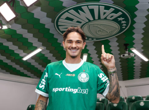 palmeiras-anuncia-lateral-direito-como-novo-reforco-para-temporada