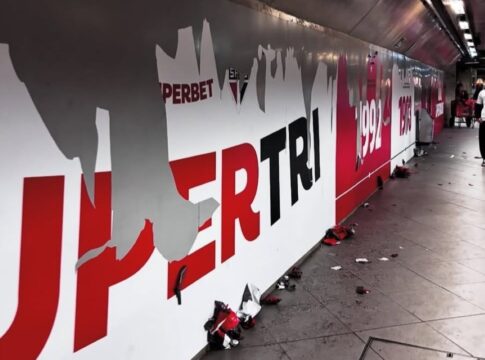 santistas-vandalizam-imagens-do-spfc-no-metro-apos-jogo-no-morumbis