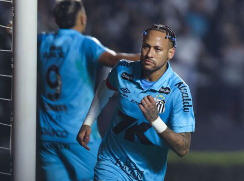 neymar-abre-o-jogo-sobre-retorno-a-selecao-apos-vitoria-do-santos
