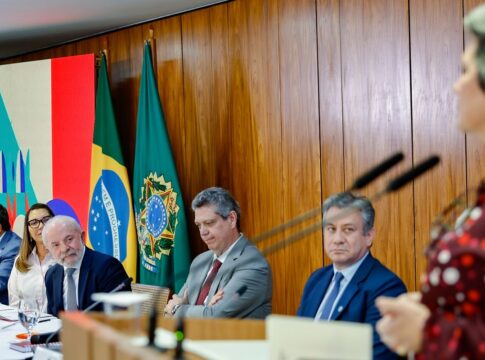combate-a-fome-precisa-de-sensibilidade-e-politica-de-estado,-diz-lula