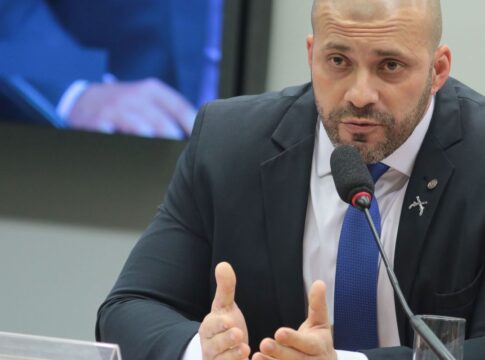 moraes-autoriza-daniel-silveira-a-fazer-tratamento-fora-da-prisao