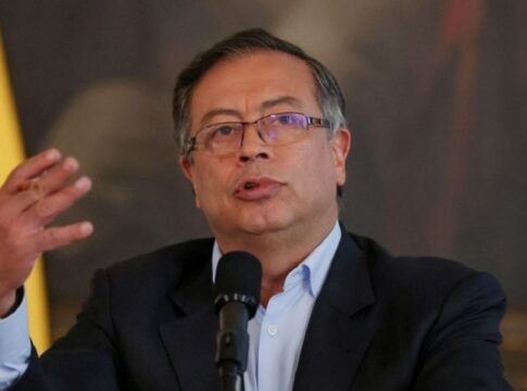colombia-protesta-contra-o-peru-por-ilha-em-regiao-de-fronteira