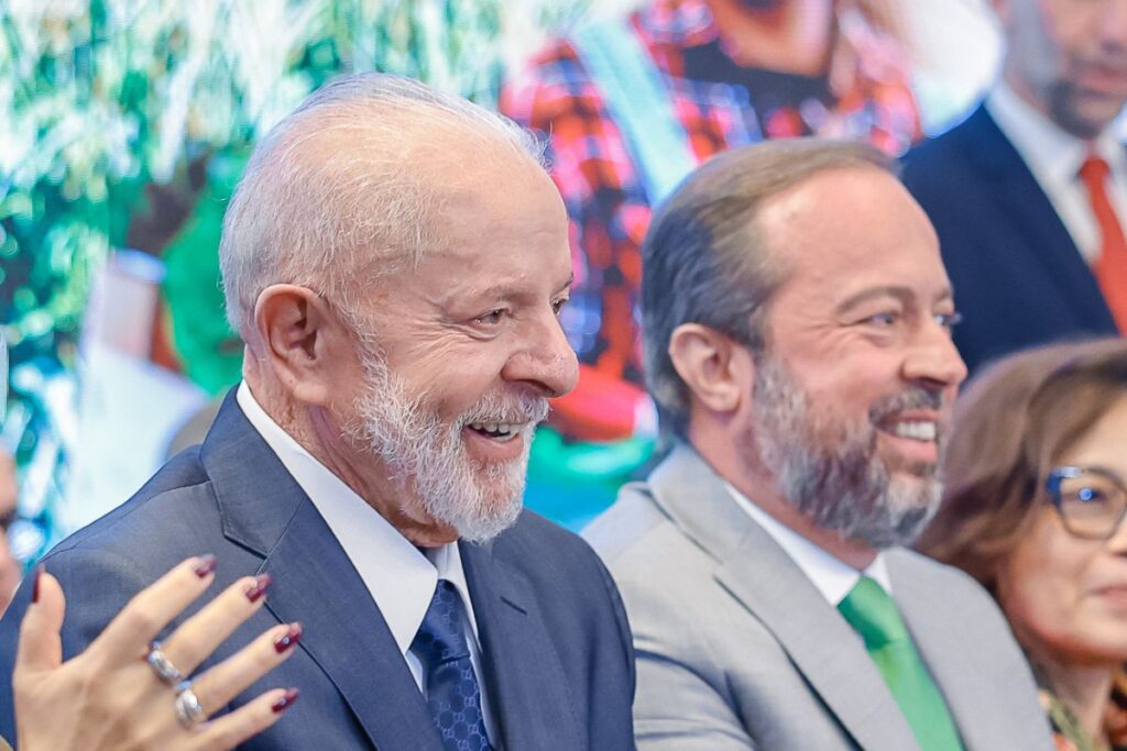 campanha-contra-silveira-fara-lula-segura-lo-no-cargo,-dizem-aliados