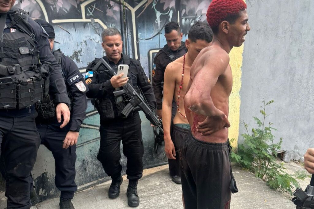 rj:-integrantes-do-cv-se-refugiam-em-creche-e-2-morrem-apos-tiroteio