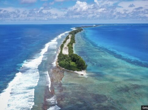 tuvalu:-o-pais-que-pode-virar-mar-(por-mariana-caminha)