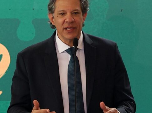 haddad-entrega-hoje-a-lula-plano-contra-efeitos-do-tarifaco-dos-eua
