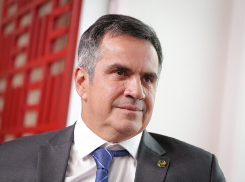 ciro-nogueira-diz-que-“sonha”-com-bolsonaro-elegivel-para-2026