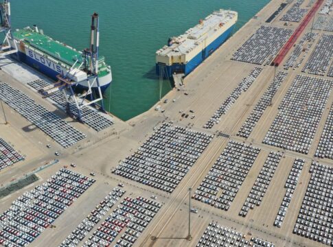 com-tarifaco,-desafio-de-exportadores-e-encontrar-novos-mercados