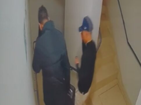 criminosos-invadem-predio-e-fazem-idoso-acamado-de-95-anos-refem.-veja