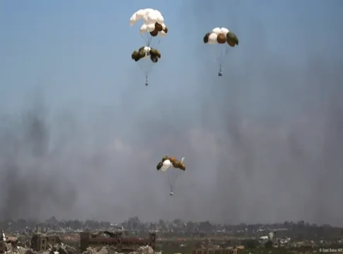 lancamento-aereo-de-comida-nao-resolve-fome-em-gaza