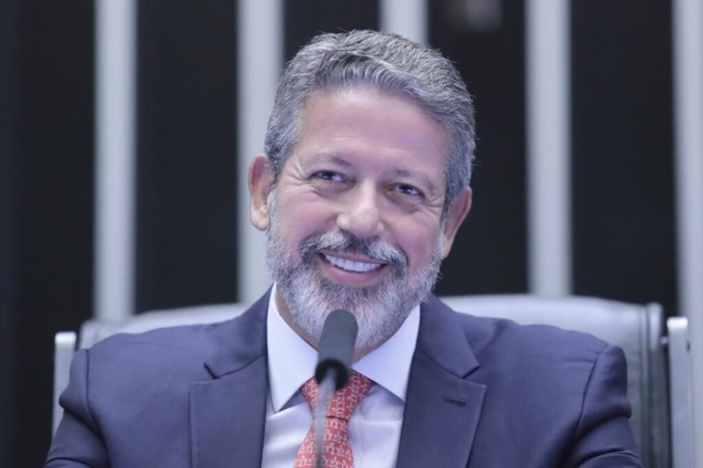 invasao-a-plenarios-faz-petistas-sentirem-“saudades”-de-arthur-lira