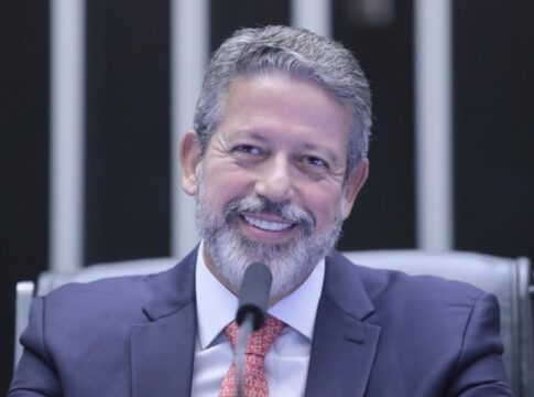 invasao-a-plenarios-faz-petistas-sentirem-“saudades”-de-arthur-lira