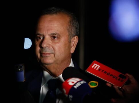 oposicao-desocupa-plenario-e-desobstrui-pauta-do-senado