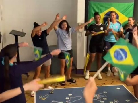 video:-time-dos-eua-faz-festa-para-marta-e-angelina-apos-copa-america