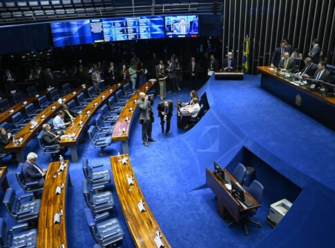 senado-aprova-isencao-de-ir-para-quem-ganha-ate-dois-salarios-minimos