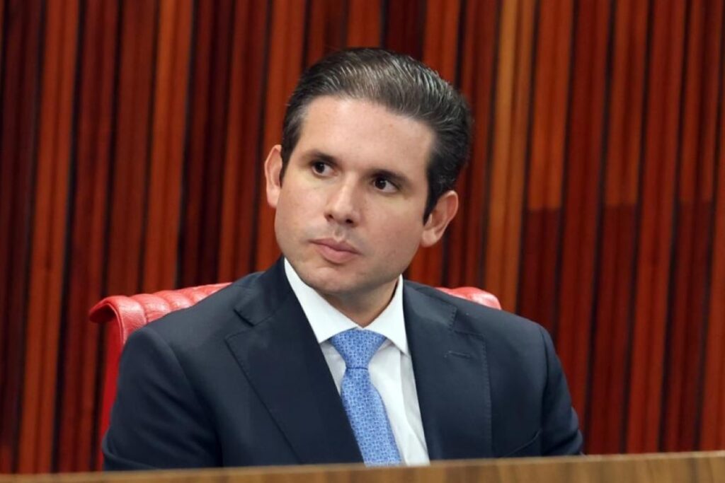 secretarios-de-seguranca-entregam-projetos-a-hugo-motta