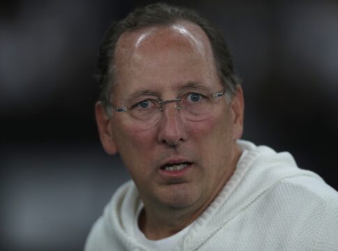 john-textor-e-botafogo-sao-intimados-por-justica-do-rio-de-janeiro