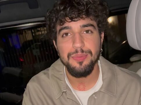 cantor-nattan-e-denunciado-no-df-por-cena-com-fa-que-tem-nanismo