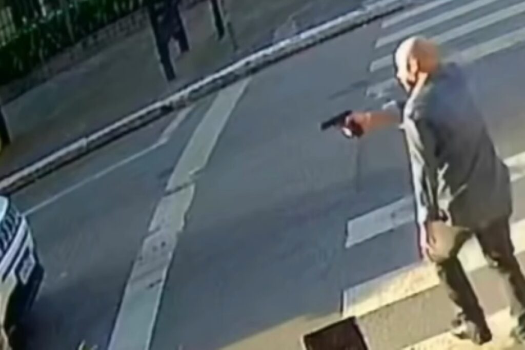 video:-seguranca-armado-impede-roubo-de-celular-no-centro-de-sp