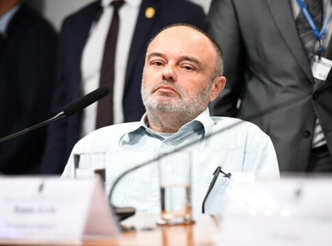 homem-condenado-por-armar-bomba-no-aeroporto-esta-foragido-ha-45-dias